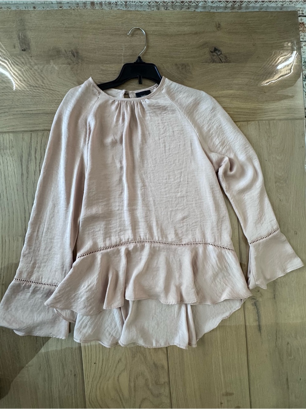 Mossimo XS Blush Pink Satin Peplum Blouse Ruffle Bell Sleeve Hi-Low Top